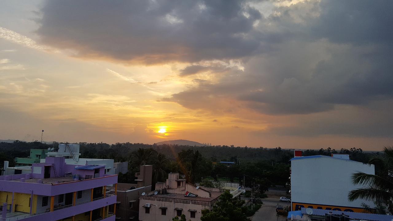 Krish Rooms And Stay Chennai Zewnętrze zdjęcie